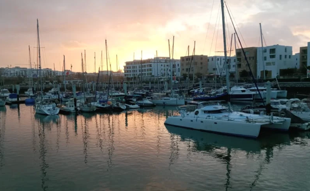 Bateaux à la marina du Bouregreg